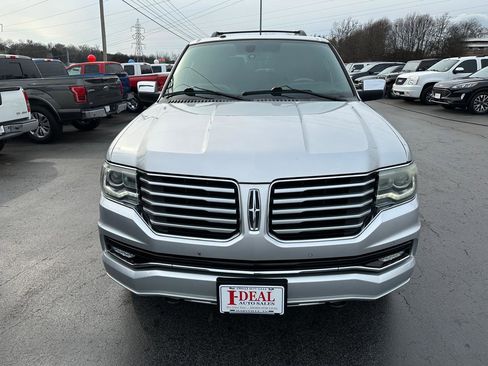 Used 2015 Lincoln Navigator 4WD image 7