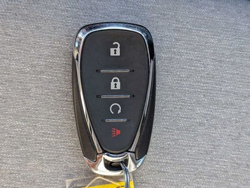 Used 2022 Chevrolet Equinox LS AWD/4WD image 32
