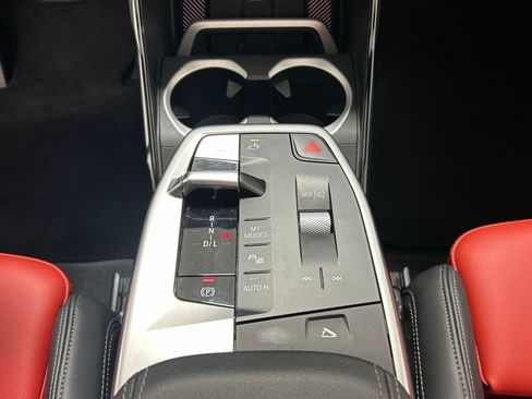 Used 2025 BMW X1 xDrive28i w/ Technology Package image 21