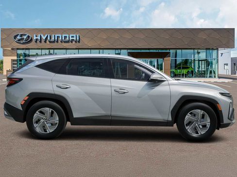 New 2026 Hyundai Tucson Blue SE AWD/4WD image 6