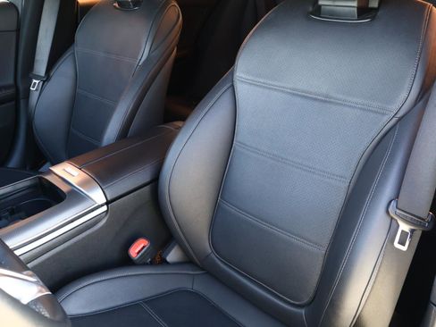 Used 2024 Mercedes-Benz C 300 4MATIC Sedan image 13