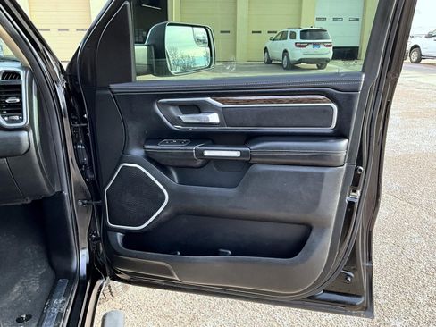 Used 2019 RAM 1500 Laramie image 17