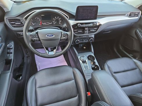 Used 2022 Ford Escape SEL image 11