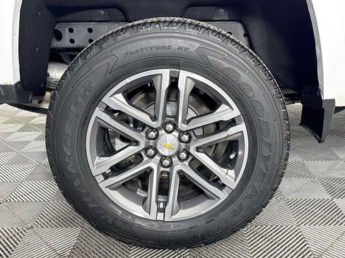 Used 2022 Chevrolet Colorado W/T image 30