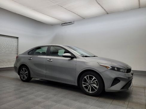 Used 2022 Kia Forte LXS image 11
