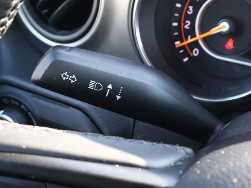 Used 2019 Jeep Wrangler Unlimited Sport S image 24