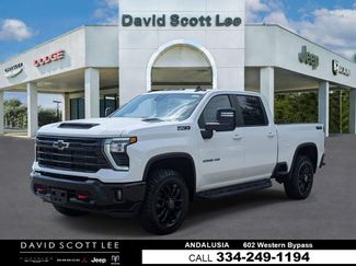 Used 2025 Chevrolet Silverado 2500 LT w/ Trail Boss Package AWD/4WD video 1