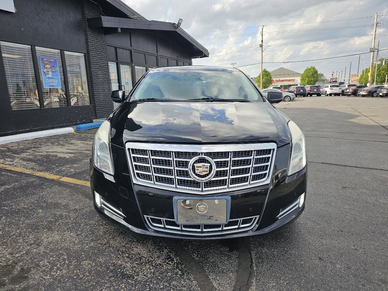 Used 2014 Cadillac XTS Luxury w/ Driver Awareness Package FWD image 2