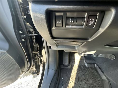 Used 2025 Subaru Forester Limited w/ Popular Package #1 AWD/4WD image 18