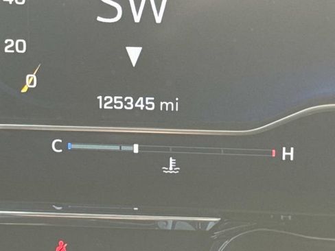 Used 2023 Chevrolet Silverado 1500 RST w/ Z71 Off-Road Package image 38