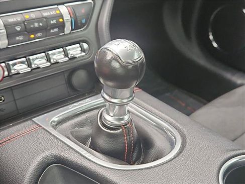 Used 2019 Ford Mustang GT Premium w/ Equipment Group 401A RWD image 12