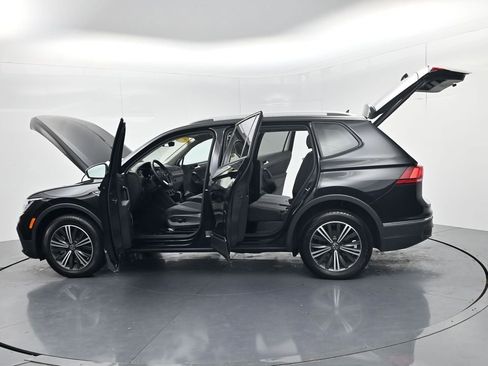 Used 2024 Volkswagen Tiguan SE FWD image 64