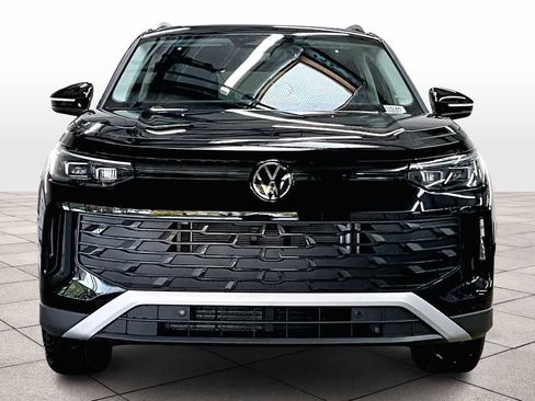 New 2026 Volkswagen Tiguan SE image 5