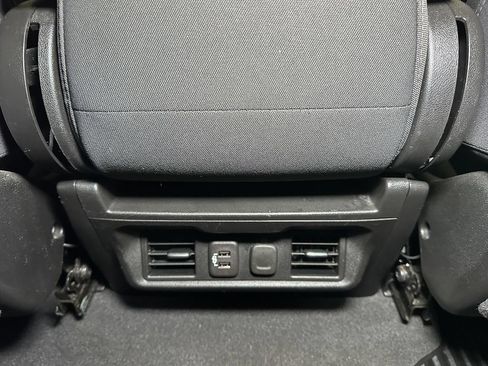 Used 2021 GMC Sierra 1500 Elevation AWD/4WD image 25