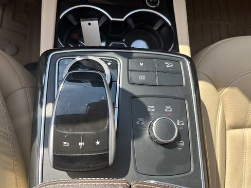 Used 2018 Mercedes-Benz GLE 350 4MATIC image 31