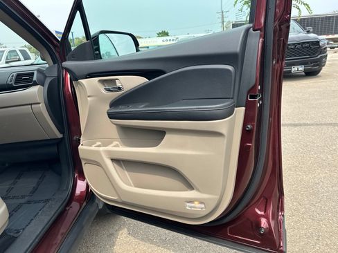 Used 2018 Honda Ridgeline RTL-E image 41