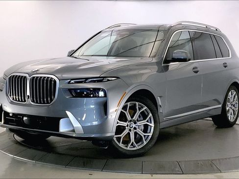Used 2026 BMW X7 xDrive40i AWD/4WD image 11
