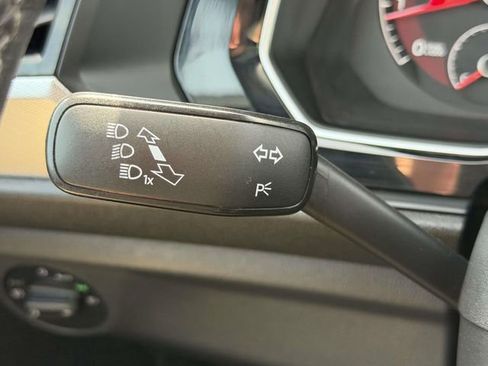 Used 2020 Volkswagen Jetta R-Line image 19