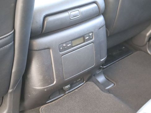 Used 2024 Nissan Armada SV RWD image 20