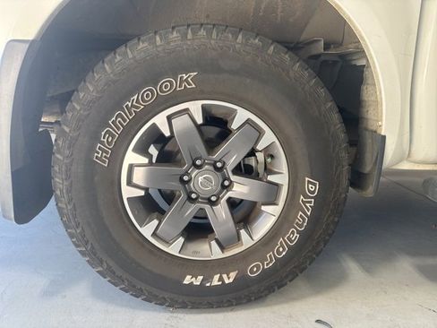 Used 2021 Nissan Frontier PRO-4X w/ Pro-4x Utility Package image 6