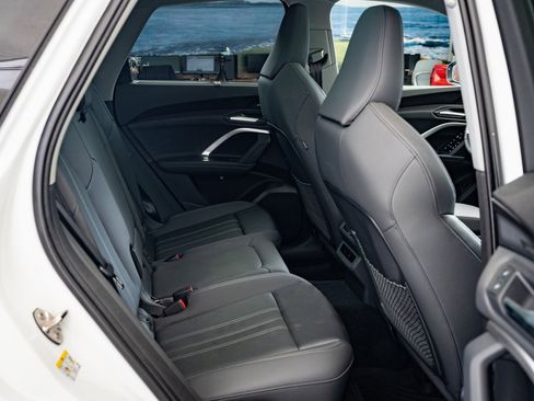 Used 2025 Audi Q5 Premium Plus w/ Premium Plus image 34