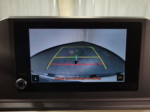 Used 2025 Toyota Tacoma SR image 18