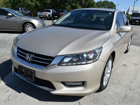 Used 2015 Honda Accord EX-L image 2