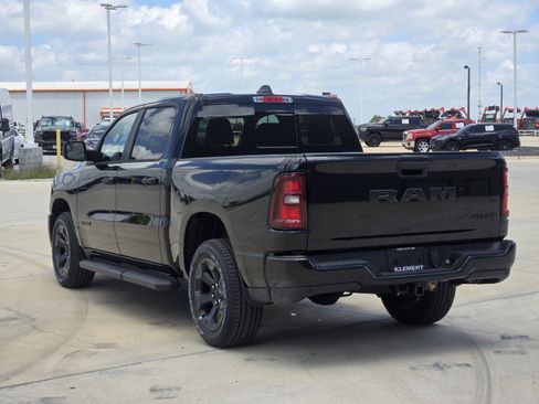 New 2026 RAM 1500 Express AWD/4WD image 4