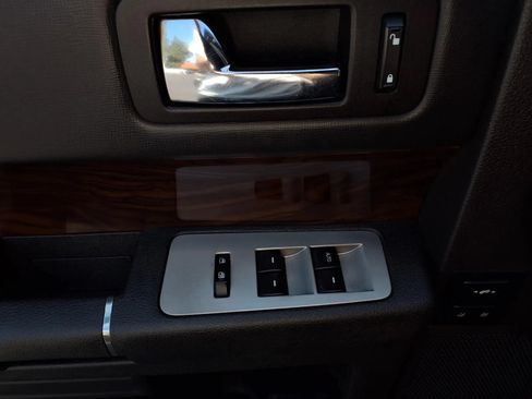 Used 2012 Ford Flex SEL w/ Equipment Group Order Code FWD image 17