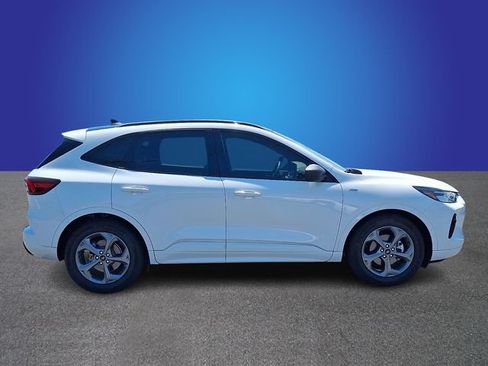 Used 2023 Ford Escape ST-Line w/ Tech Pack #1 FWD image 4