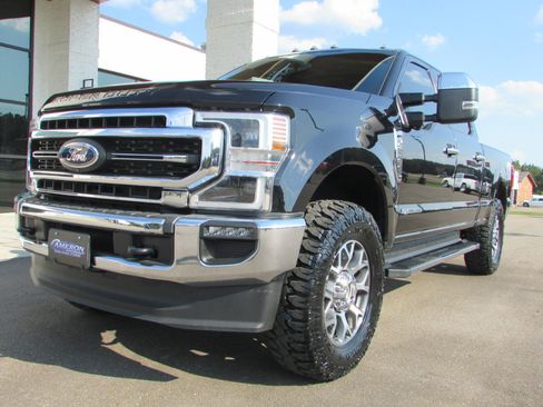 Used 2021 Ford F250 Lariat w/ Lariat Ultimate Package image 2