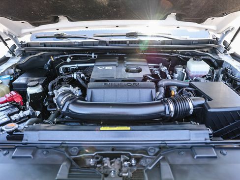 Used 2022 Nissan Frontier SV RWD image 16