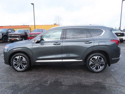 Used 2019 Hyundai Santa Fe AWD w/ Cargo Package image 4