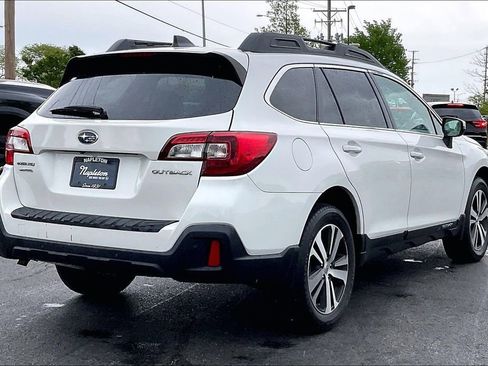 Used 2018 Subaru Outback 2.5i Limited AWD/4WD image 16