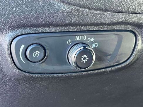 Used 2023 Chevrolet Equinox LT image 20