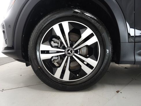 Certified 2026 Mercedes-Benz GLB 250 4MATIC image 31