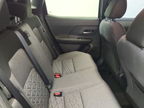 Used 2025 Nissan Kicks SV AWD/4WD image 21