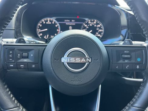 Certified 2022 Nissan Pathfinder SV image 26