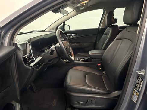 Used 2023 Kia Sportage EX FWD image 14