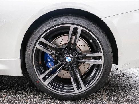 Used 2020 BMW M4 Convertible image 15
