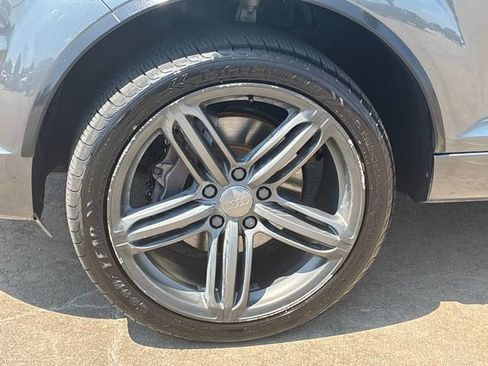 Used 2014 Audi Q7 3.0T S line Prestige AWD/4WD image 32
