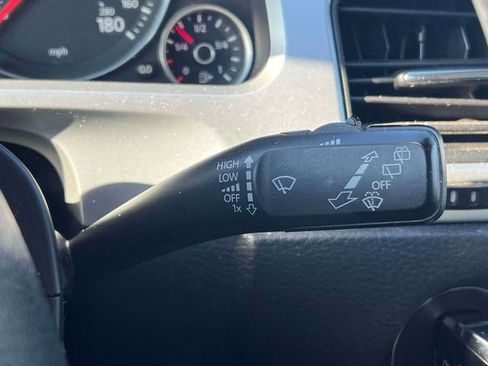 Used 2011 Volkswagen Touareg VR6 image 23