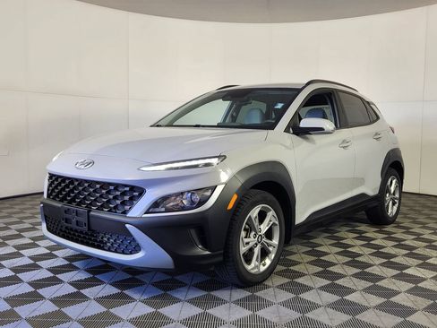 Used 2022 Hyundai Kona SEL AWD/4WD image 3