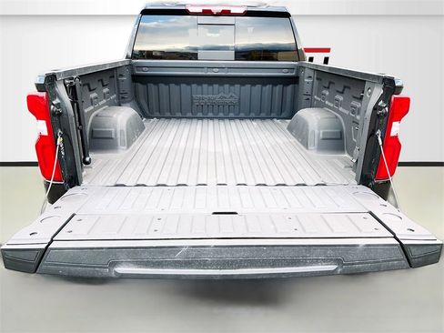 Used 2024 Chevrolet Silverado 1500 High Country w/ Midnight Edition image 29