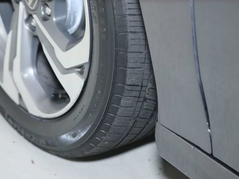 Used 2020 Honda Accord EX image 37