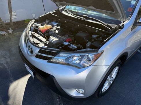 Used 2013 Toyota RAV4 Limited image 26