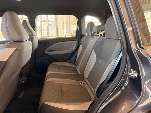 Used 2025 Subaru Forester w/ Convenience Package #1 AWD/4WD image 15