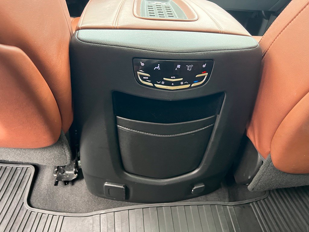 Used 2017 Cadillac Escalade Luxury AWD/4WD image 23