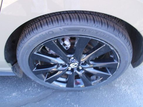 Used 2024 MAZDA MAZDA3 s AWD/4WD image 7
