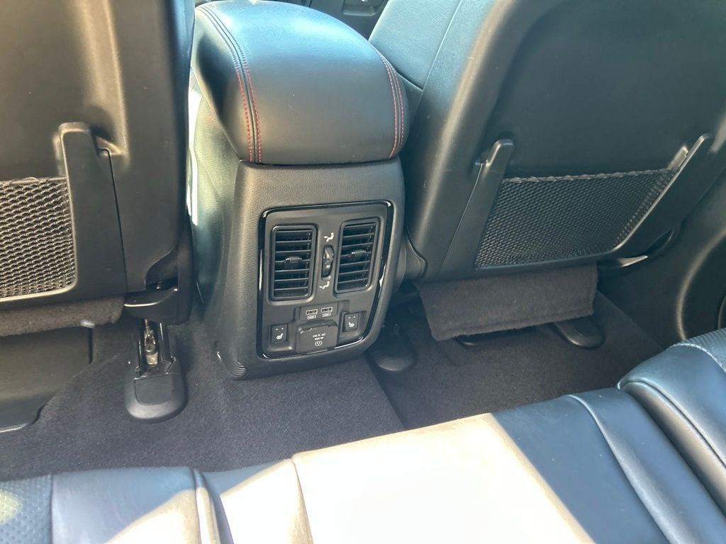Used 2025 Dodge Durango GT AWD/4WD image 23